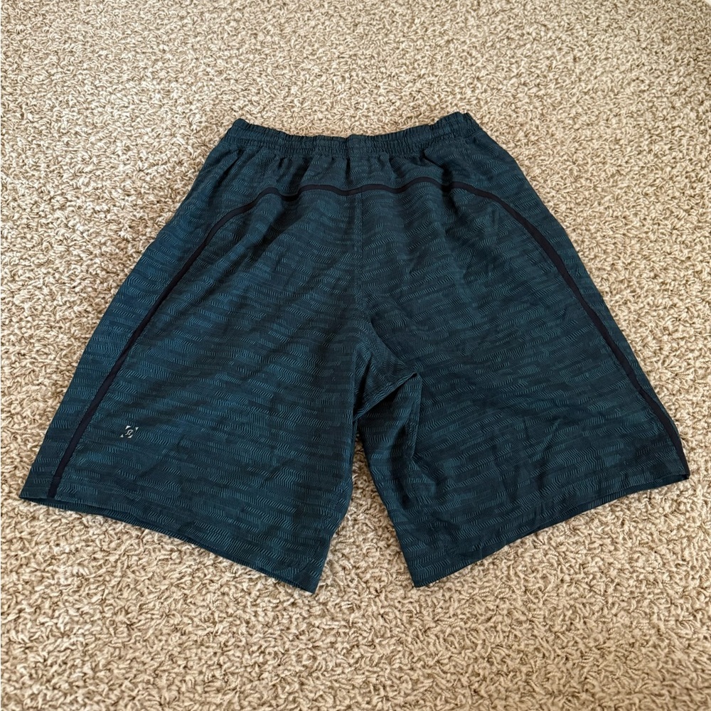 Men’s Size small lululemon shorts